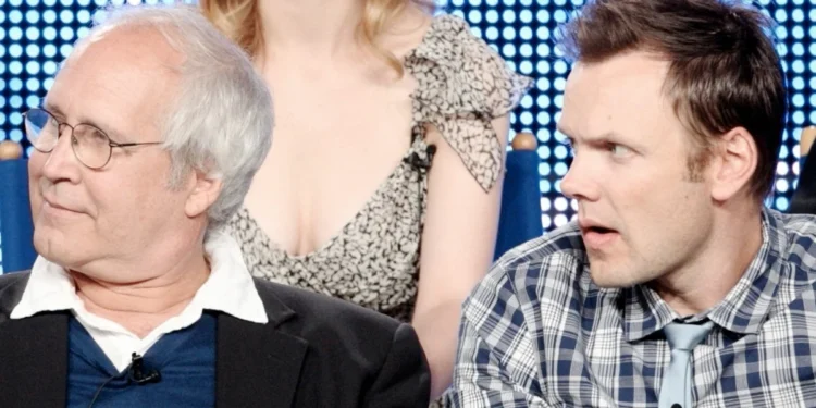 Elenco de Community recusa documentário sobre Chevy Chase após polêmicas