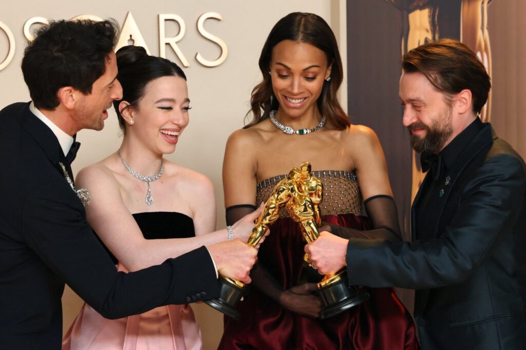 De vencedores a apresentadores: quarteto é confirmado no Oscar 2026